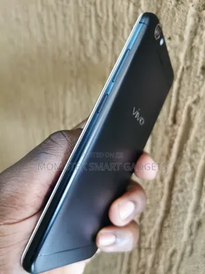 New Vivo Y67 32 GB Black