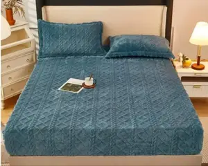 Woolen Mattress Cover With Pillow Cases