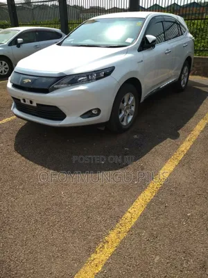Photo - Toyota Harrier 2016 White