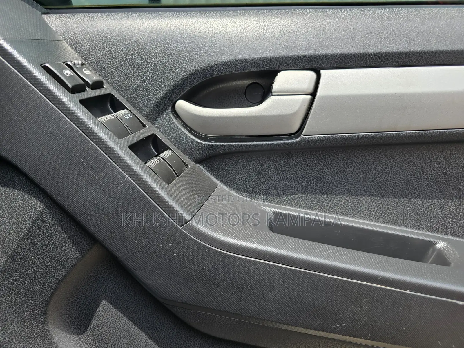 Isuzu D-MAX 2015 Gray