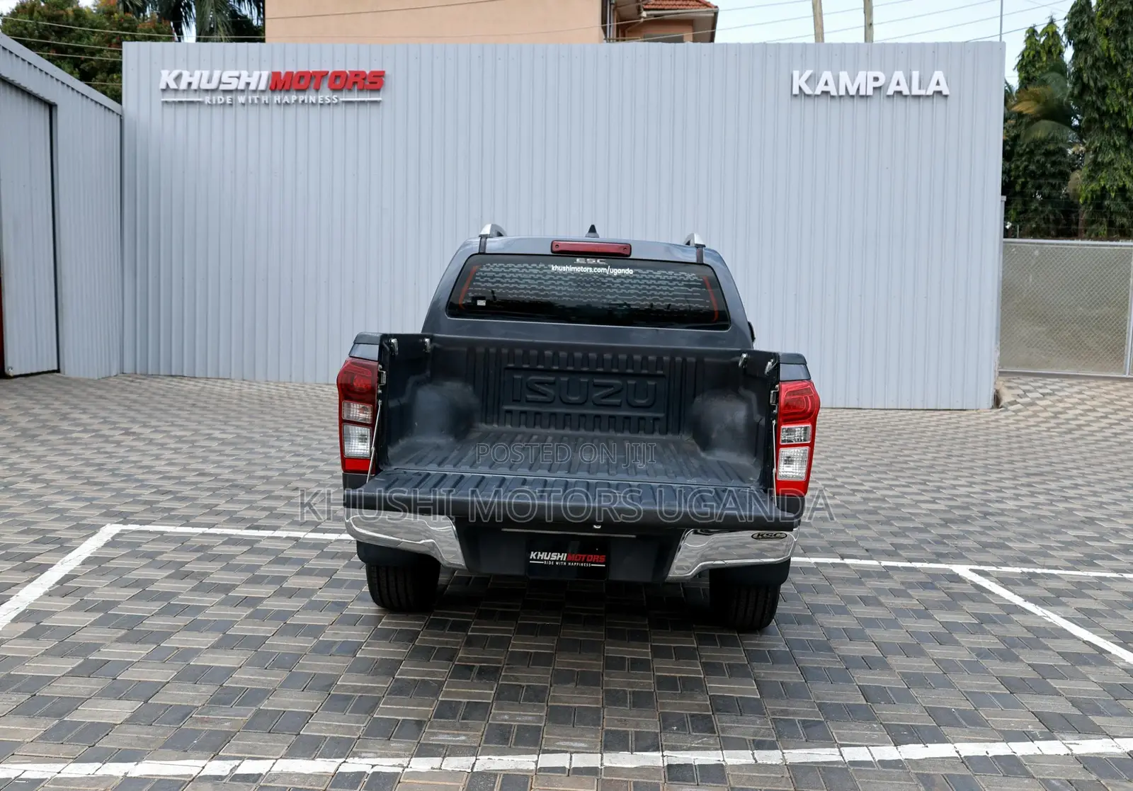 Isuzu D-MAX 2015 Gray