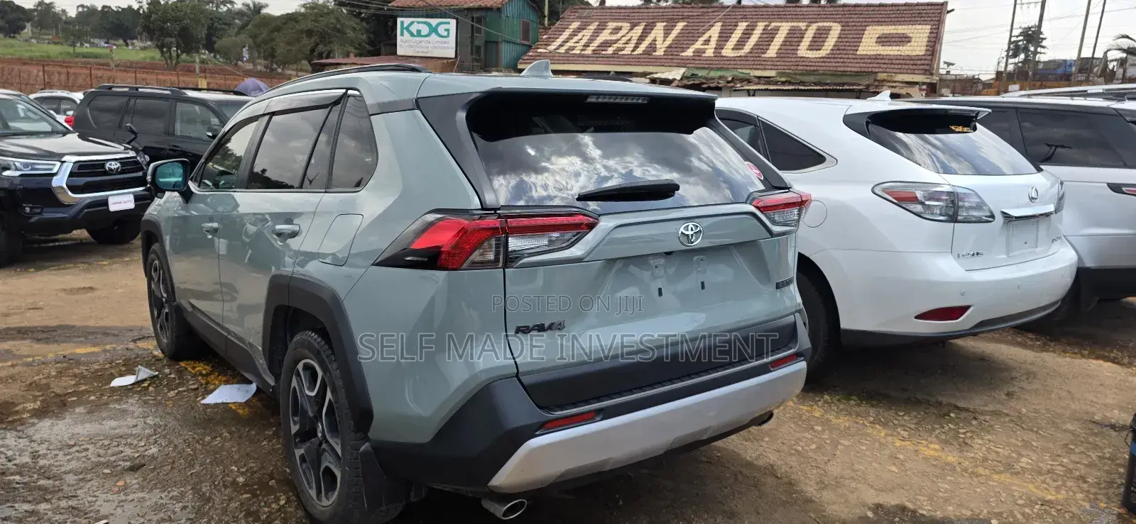 Toyota RAV4 2020 Green