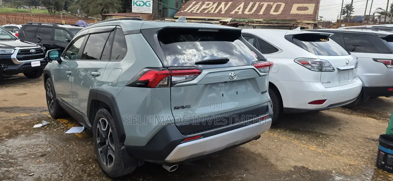 Toyota RAV4 2020 Green