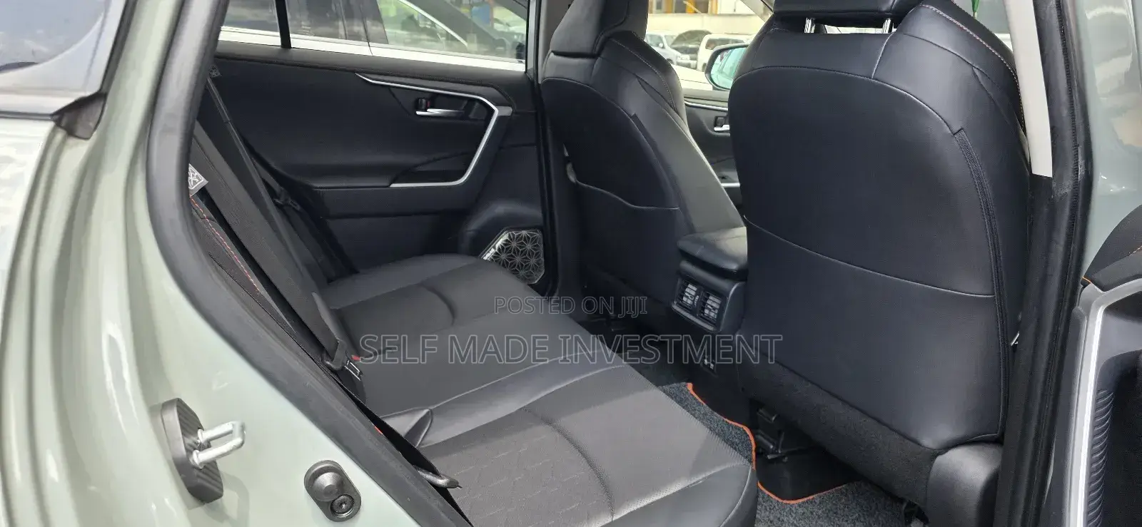 Toyota RAV4 2020 Green