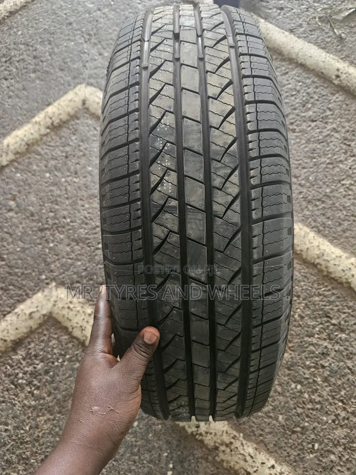 225 65 R17 Kapsin Practical Max High Way Tires.