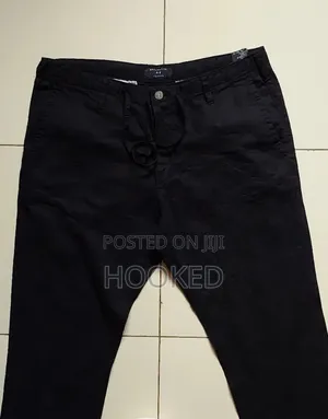 Photo - Black Linen Pants for the Big Rollers
