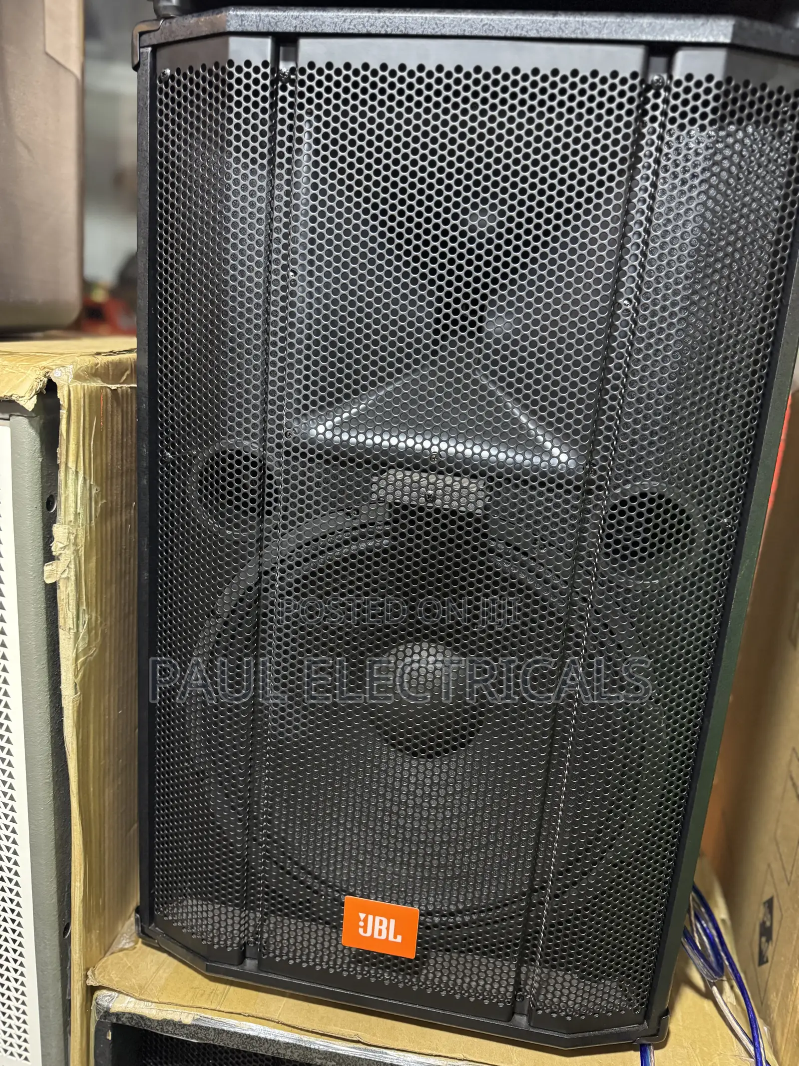 JBL Top Speakers Mid Range 15”