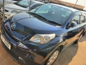 Photo - Toyota IST 2009 Blue