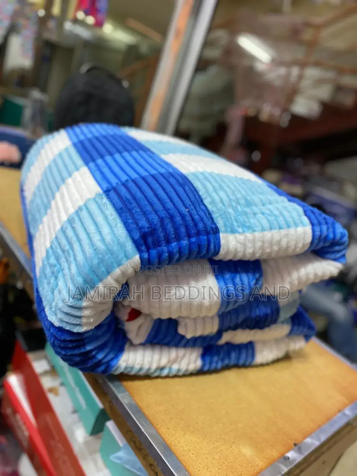 Velvet Woolen Duvets With Sheet and Pillowcases