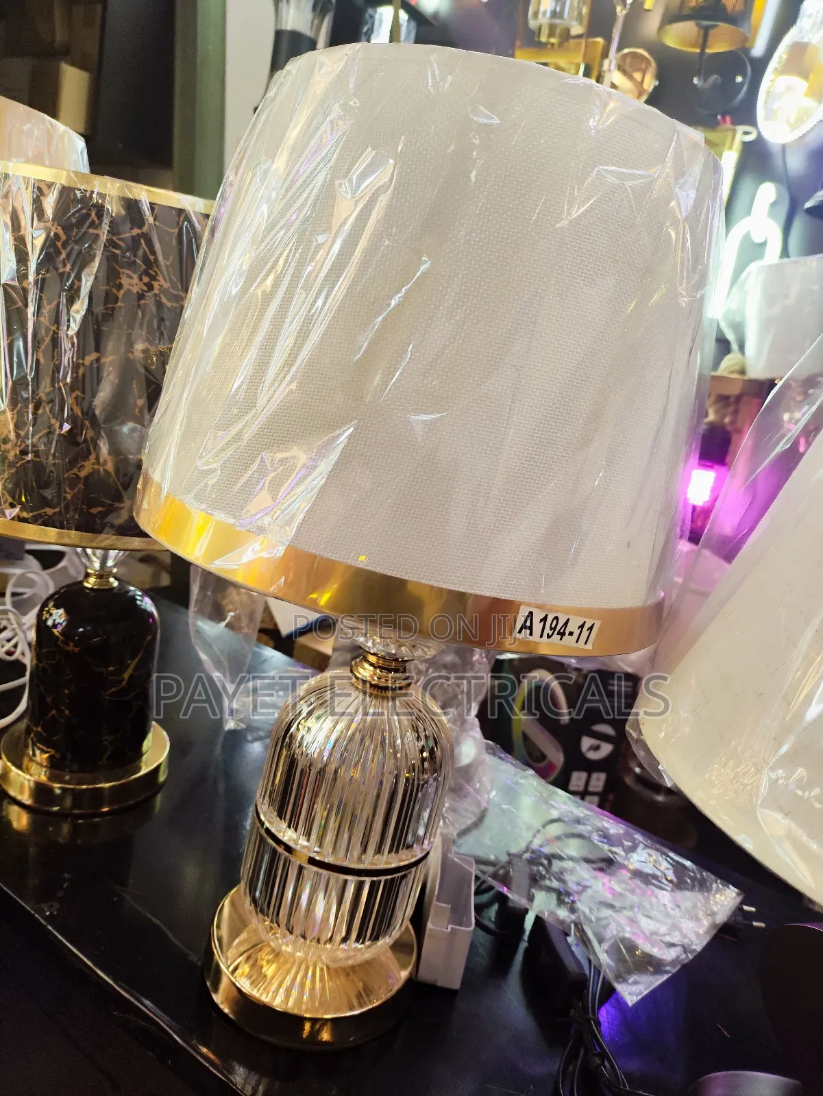 A194-11 Classic Bedside Lamp Shade