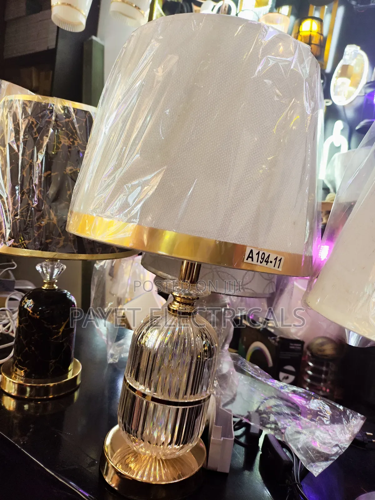 A194-11 Classic Bedside Lamp Shade