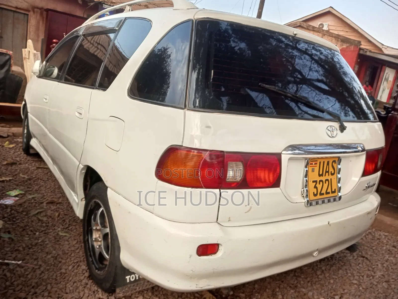 Toyota Ipsum 2000 White