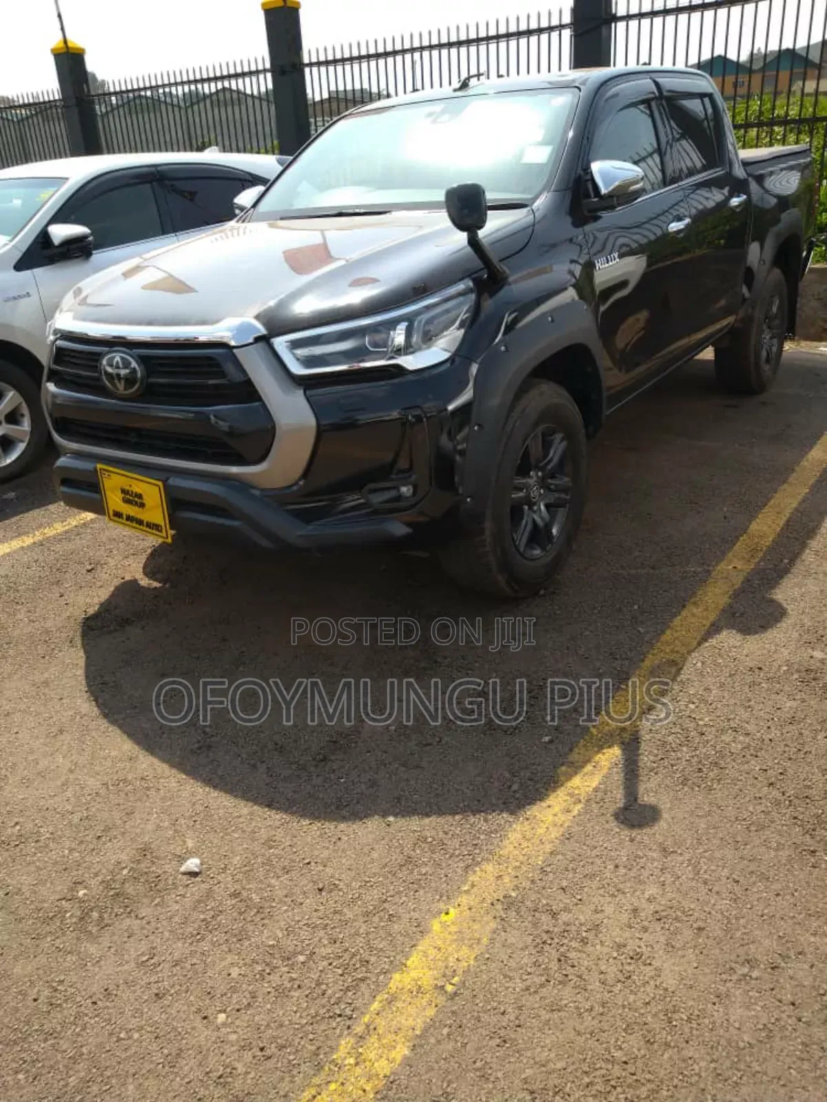 Toyota Hilux 2020 Black