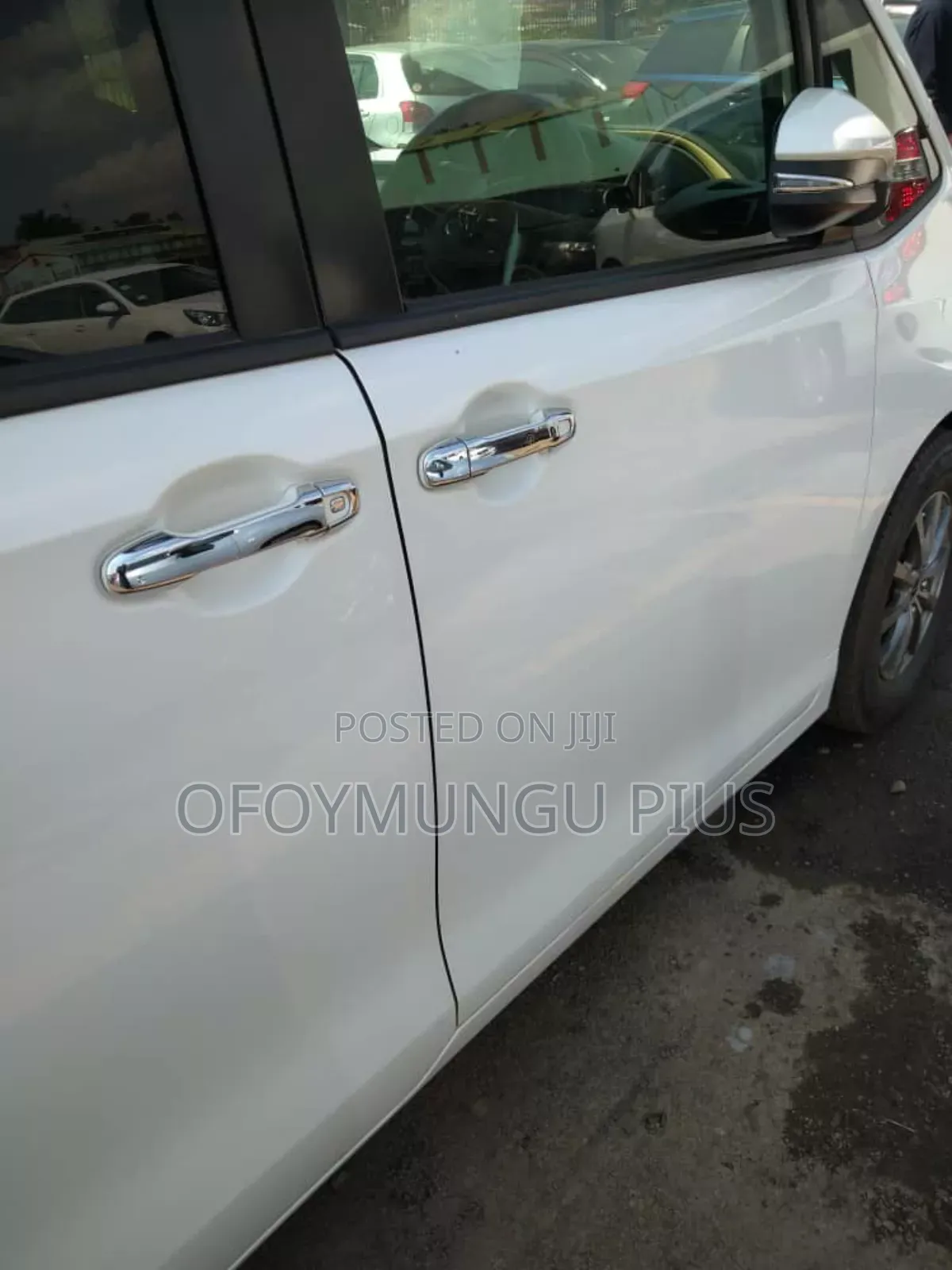 Toyota Noah 2016 White
