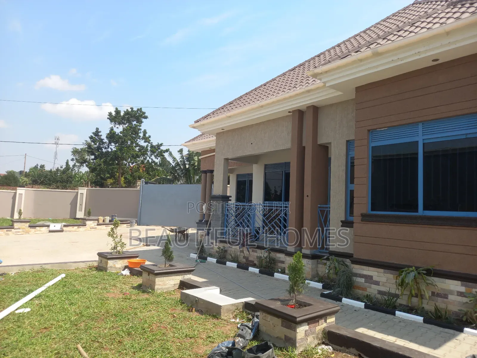Furnished 4bdrm House in Kira for sale