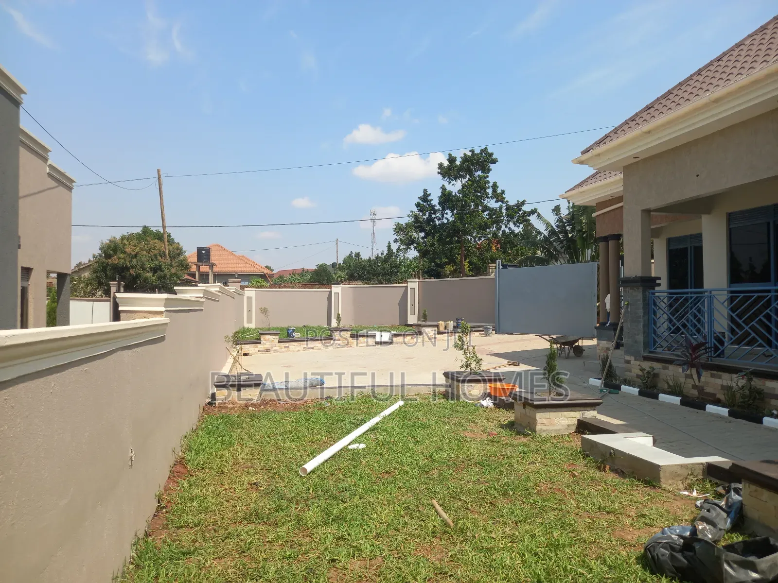 Furnished 4bdrm House in Kira for sale
