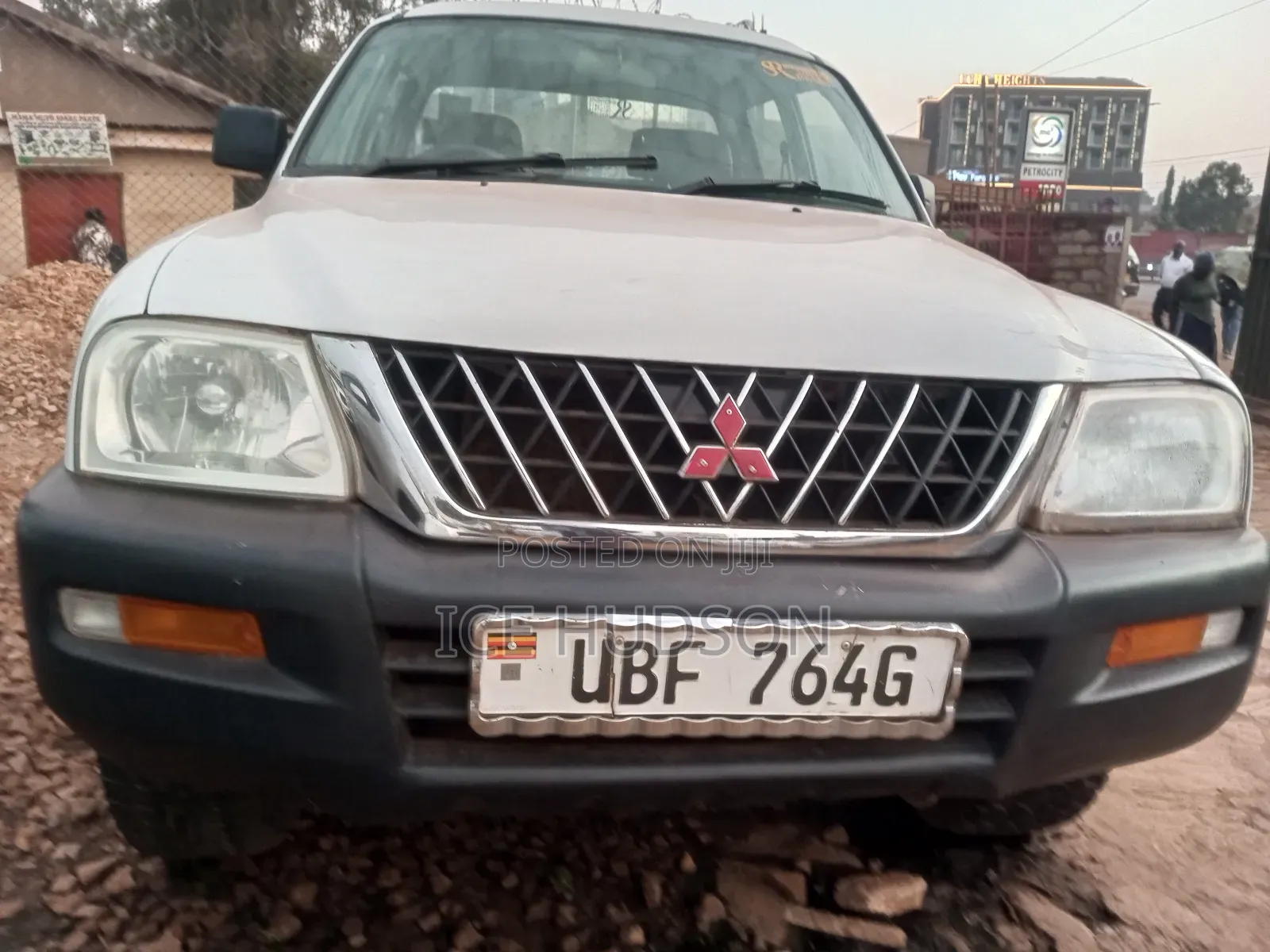 Mitsubishi L200 2008 White
