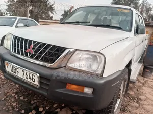 Mitsubishi L200 2008 White