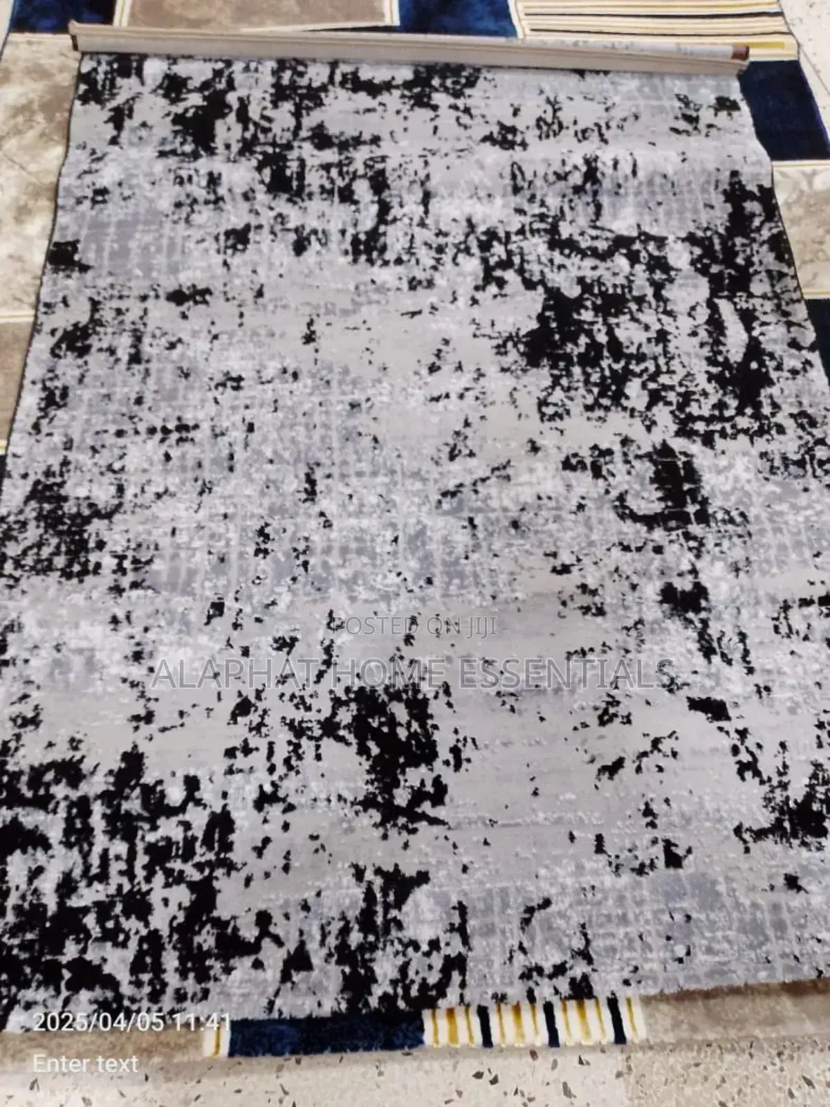 Modern Abstract Rug/Carpet (Medium)