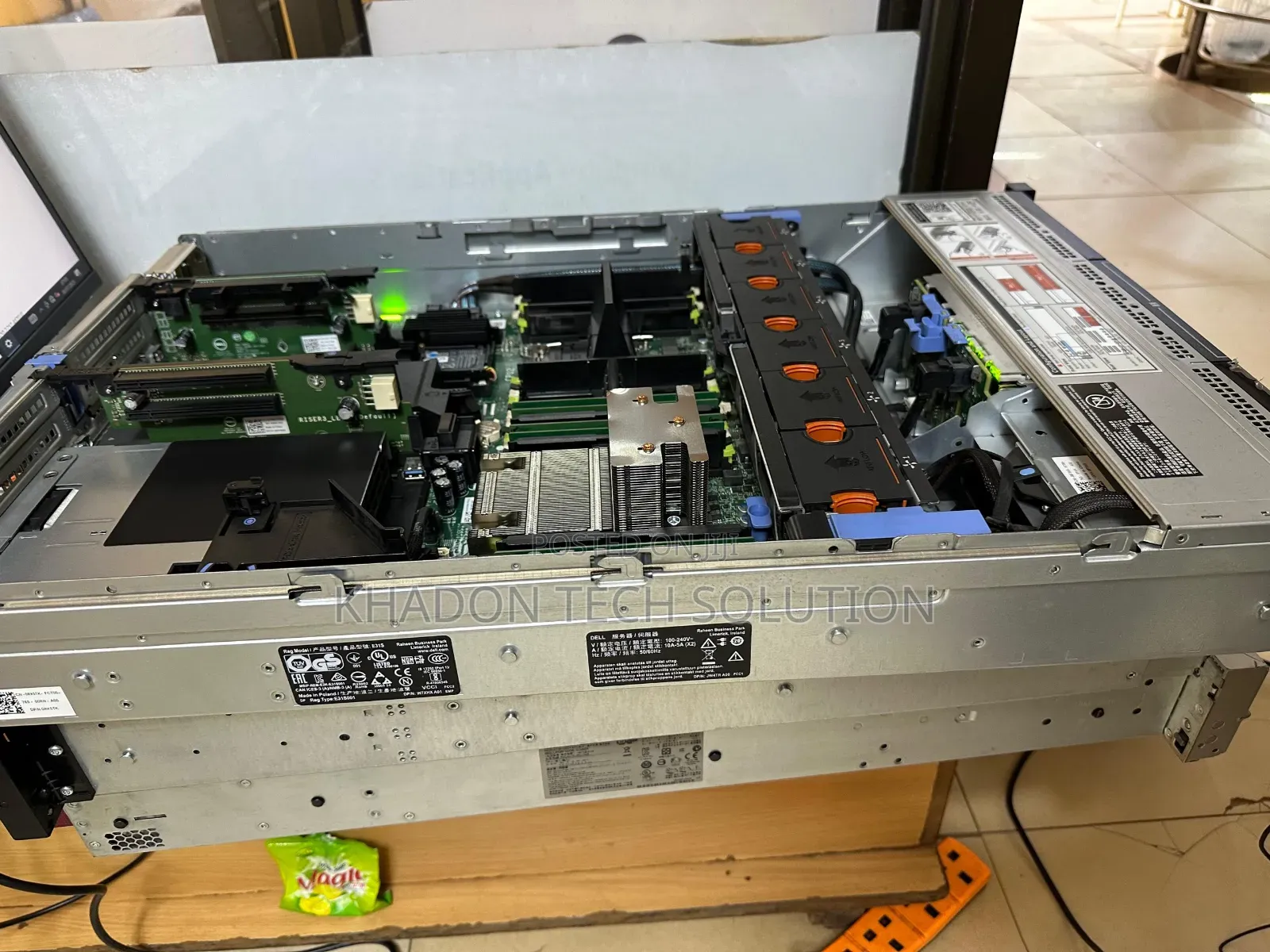 Server Dell PowerEdge R730 96GB Intel Xeon eMMC 2T