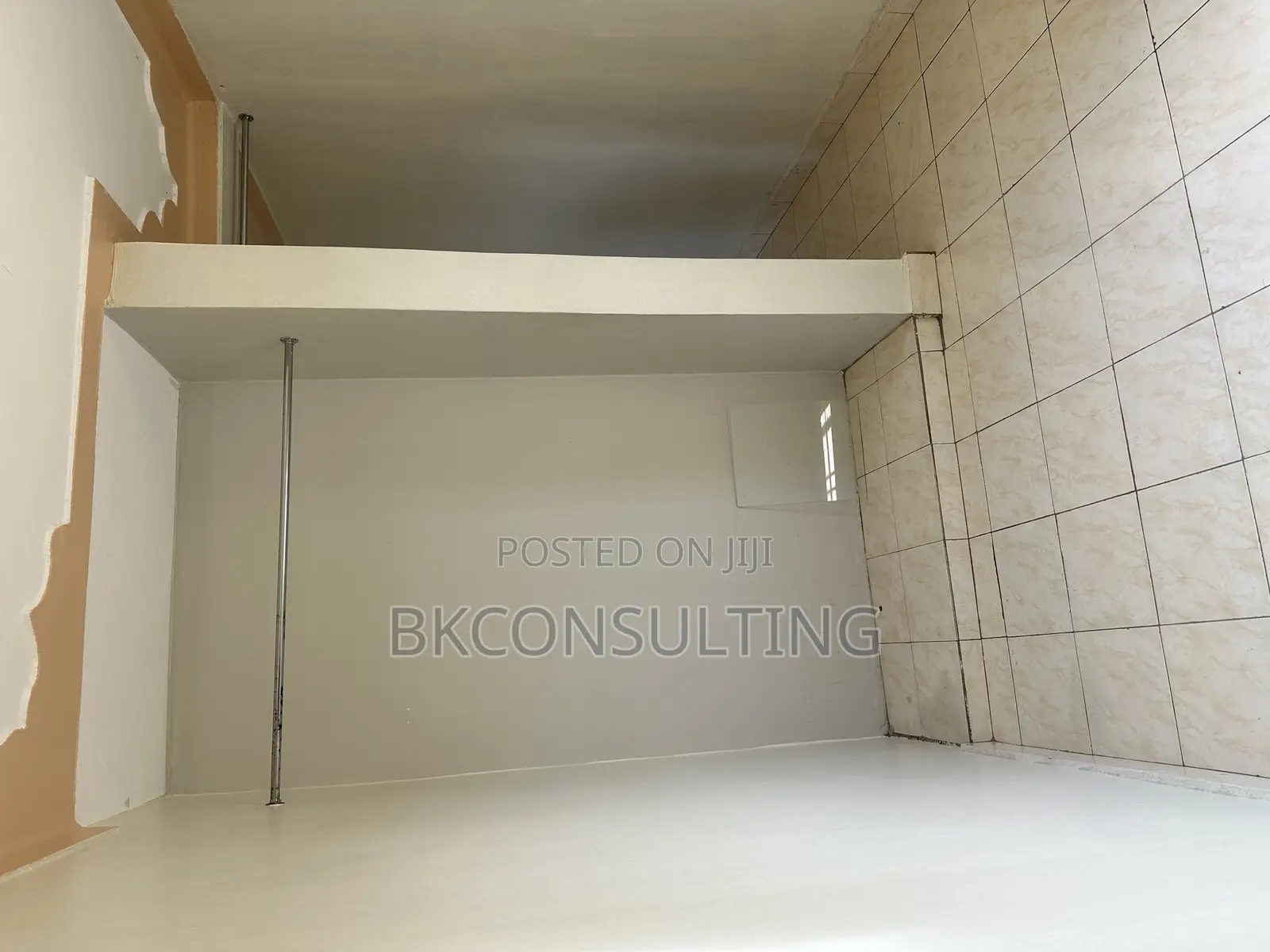 1bdrm Apartment in M&K Housing Services, Ssabagabo-Makindye for rent