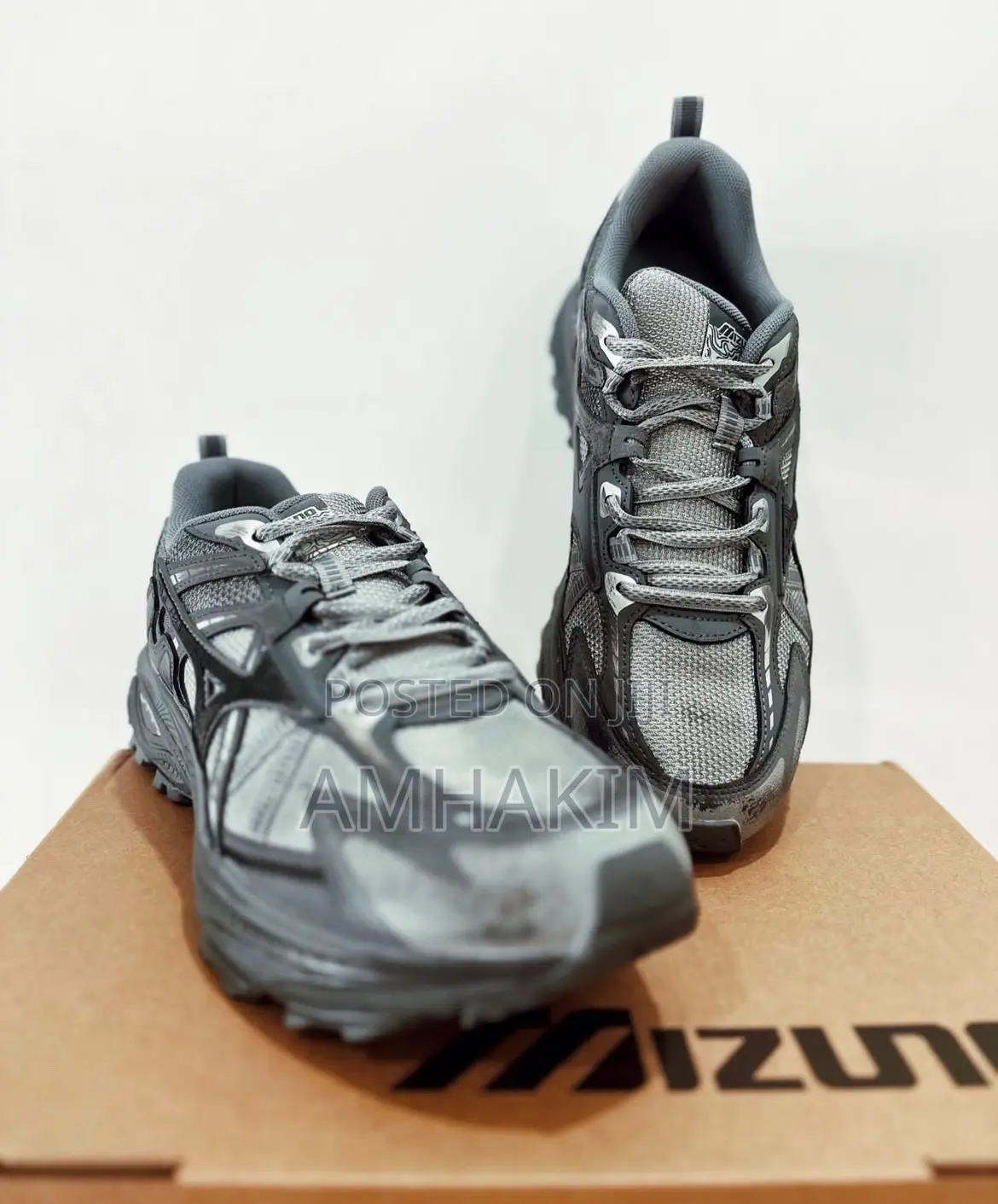 Classic Mizuno Racer Trail Sneakers in Stock
