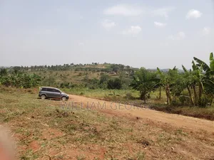 Photo - 100x100 Land Buwambo, Lugo Estate