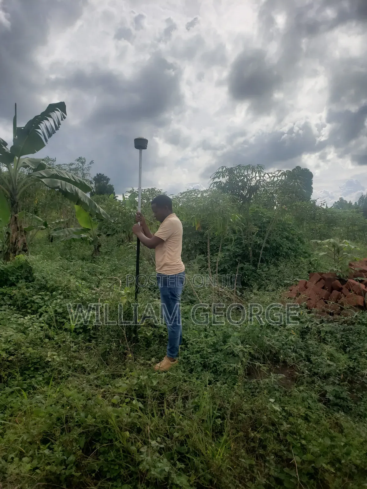 100x100 Land Buwambo, Lugo Estate