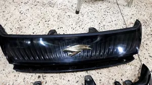 Harrier Hybrid 2016 Grill With Removable Logo