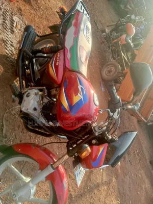 Bajaj Boxer 125 2024 Red