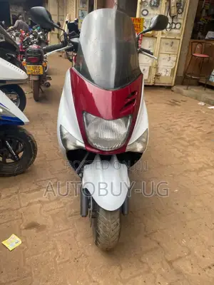 Yamaha Majesty 2019