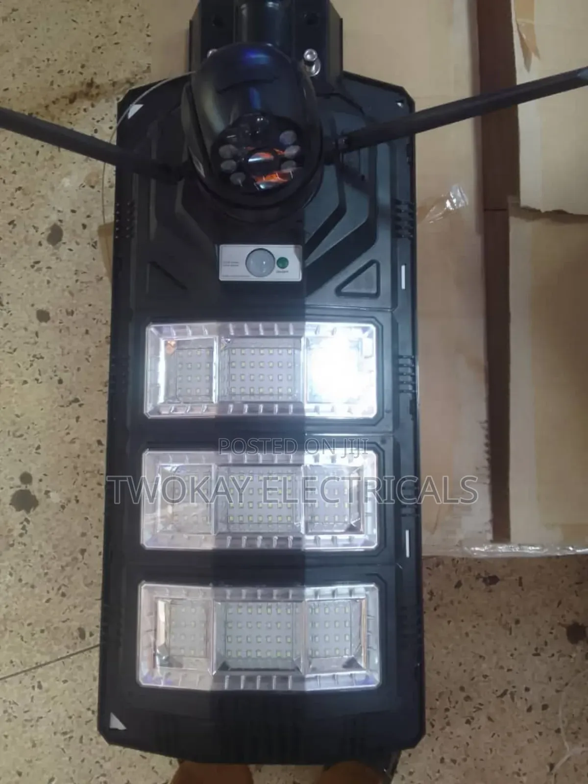 450w 2 in 1 Solar Camera Security Light