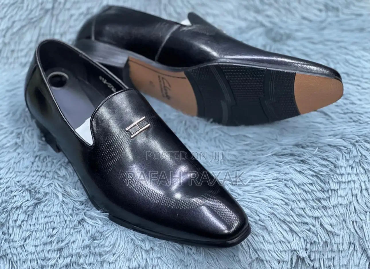 Original Super Classic Black Clarks Gentle Offce Shoes