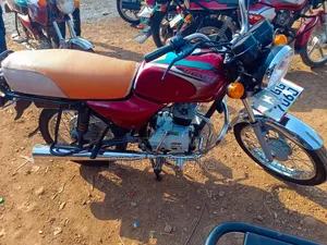 Bajaj Boxer 2023 Red