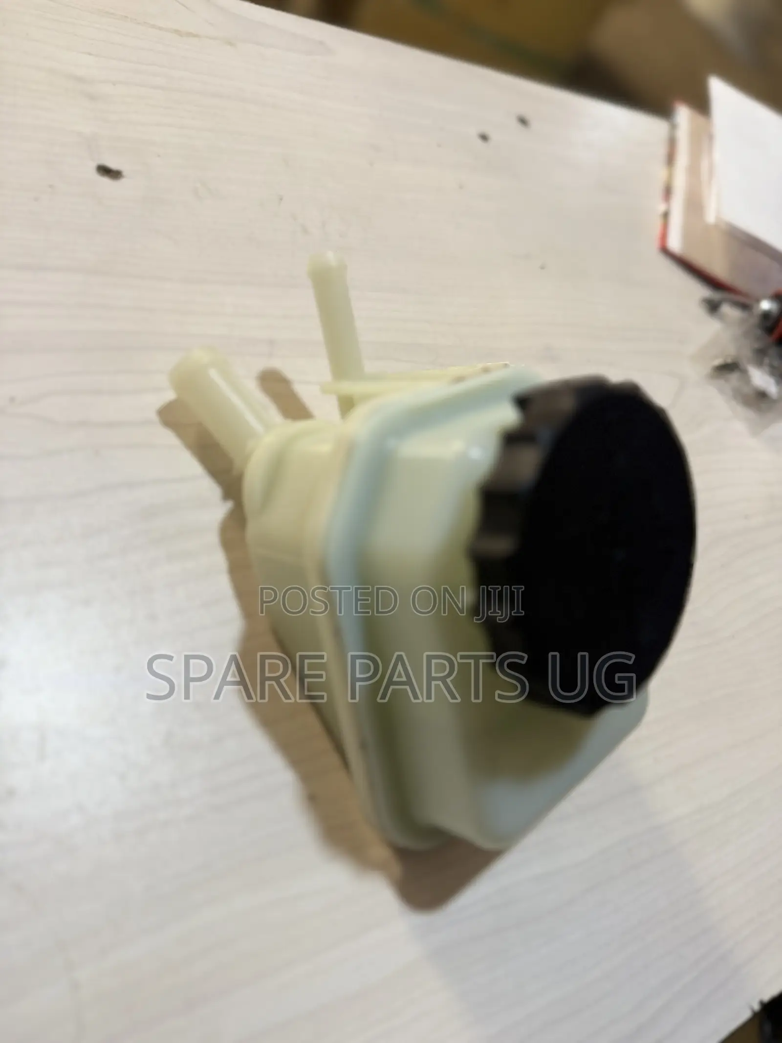 Hilux Revo Power Steering Fluid Tank