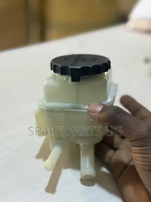 Hilux Revo Power Steering Fluid Tank