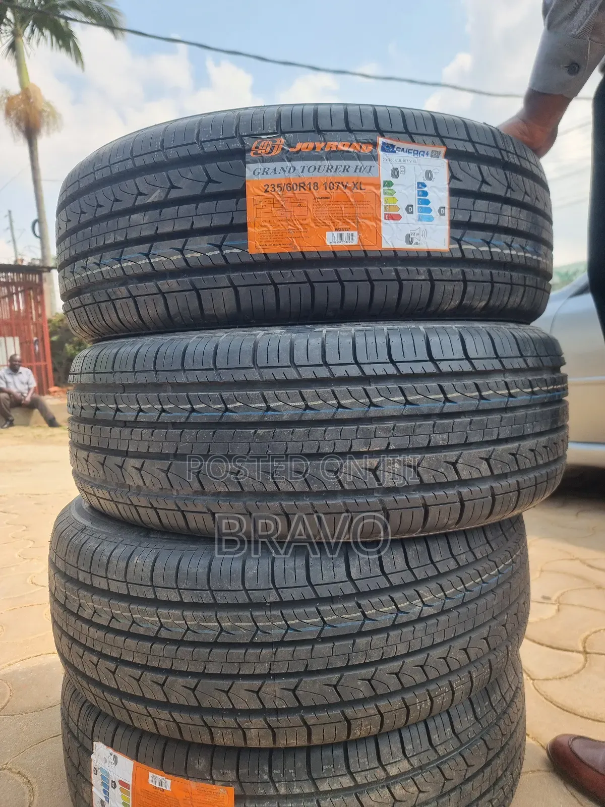 235/60r18 Tyres for Hybrid Harrier.