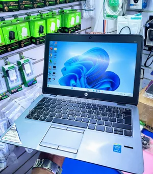 Laptop HP EliteBook 820 G2 8GB Intel Core I5 HDD 500GB