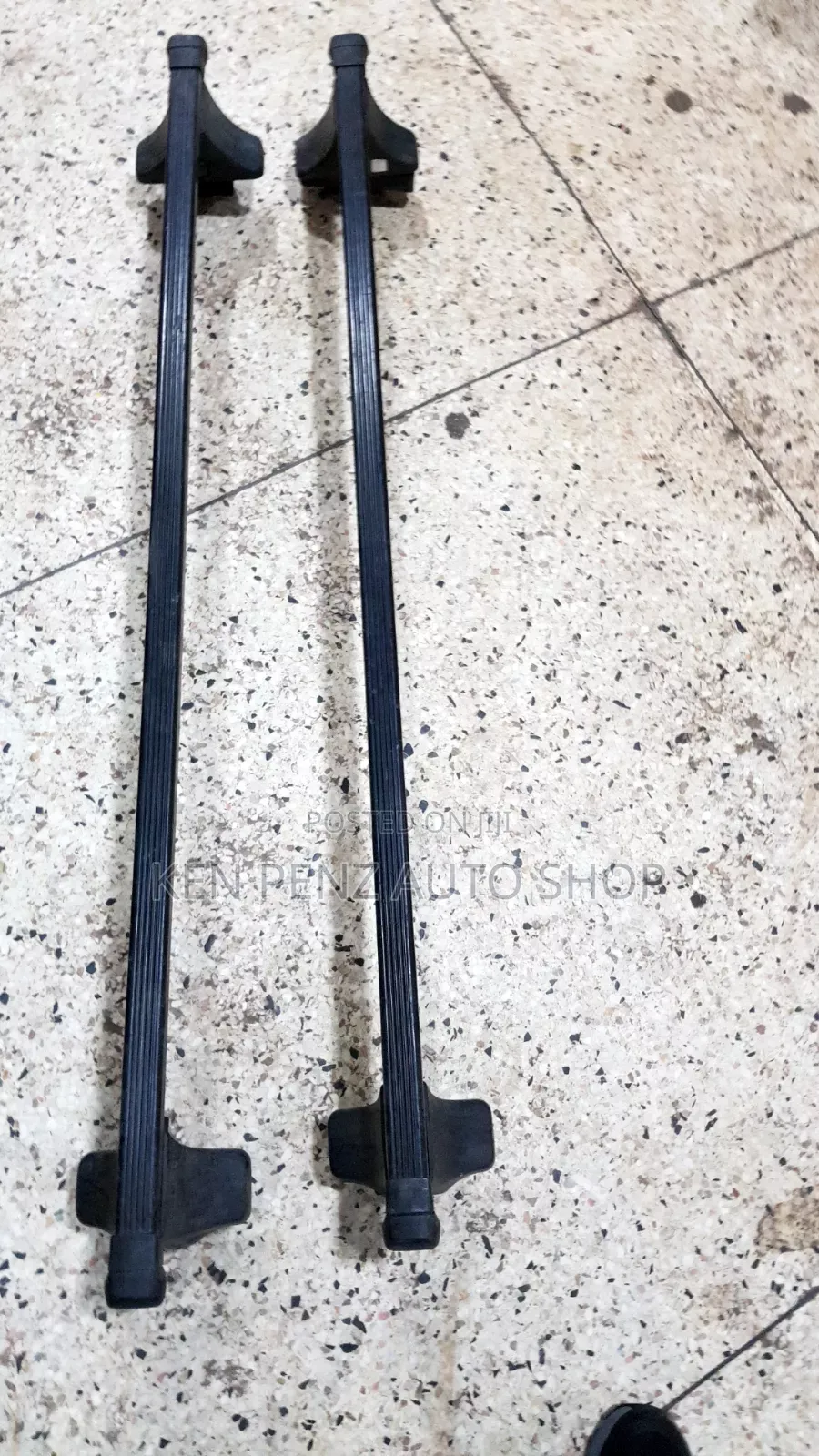 Universal Roof Bars for All Cars