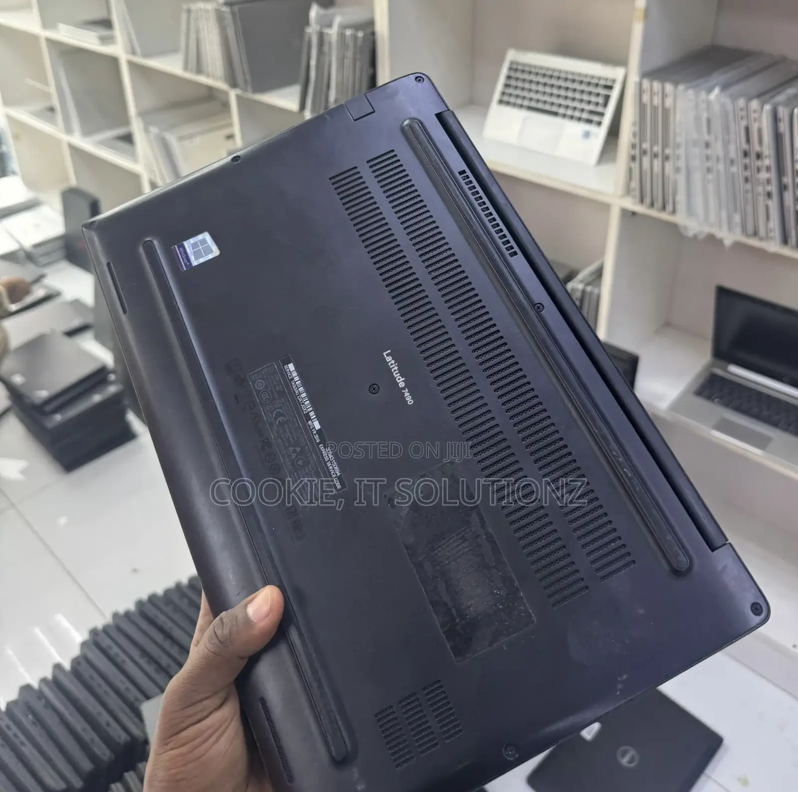 Laptop Dell Latitude 7490 8GB Intel Core I5 SSHD (Hybrid) 256GB