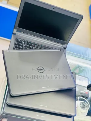 Laptop Dell Latitude 3350 4GB Intel Core I5 HDD+SSD 500GB