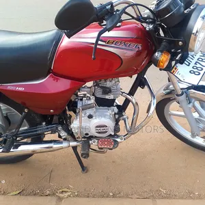 Bajaj Boxer 2025 Red