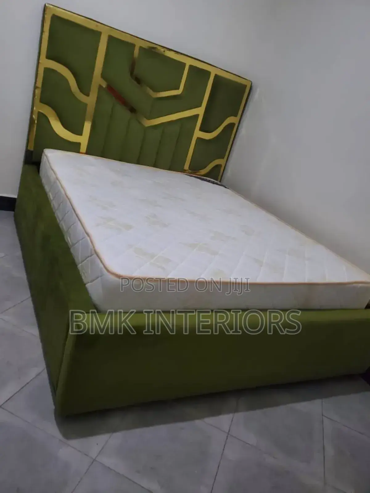 Exctive Kig Bed