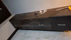 D D Drawer Closet