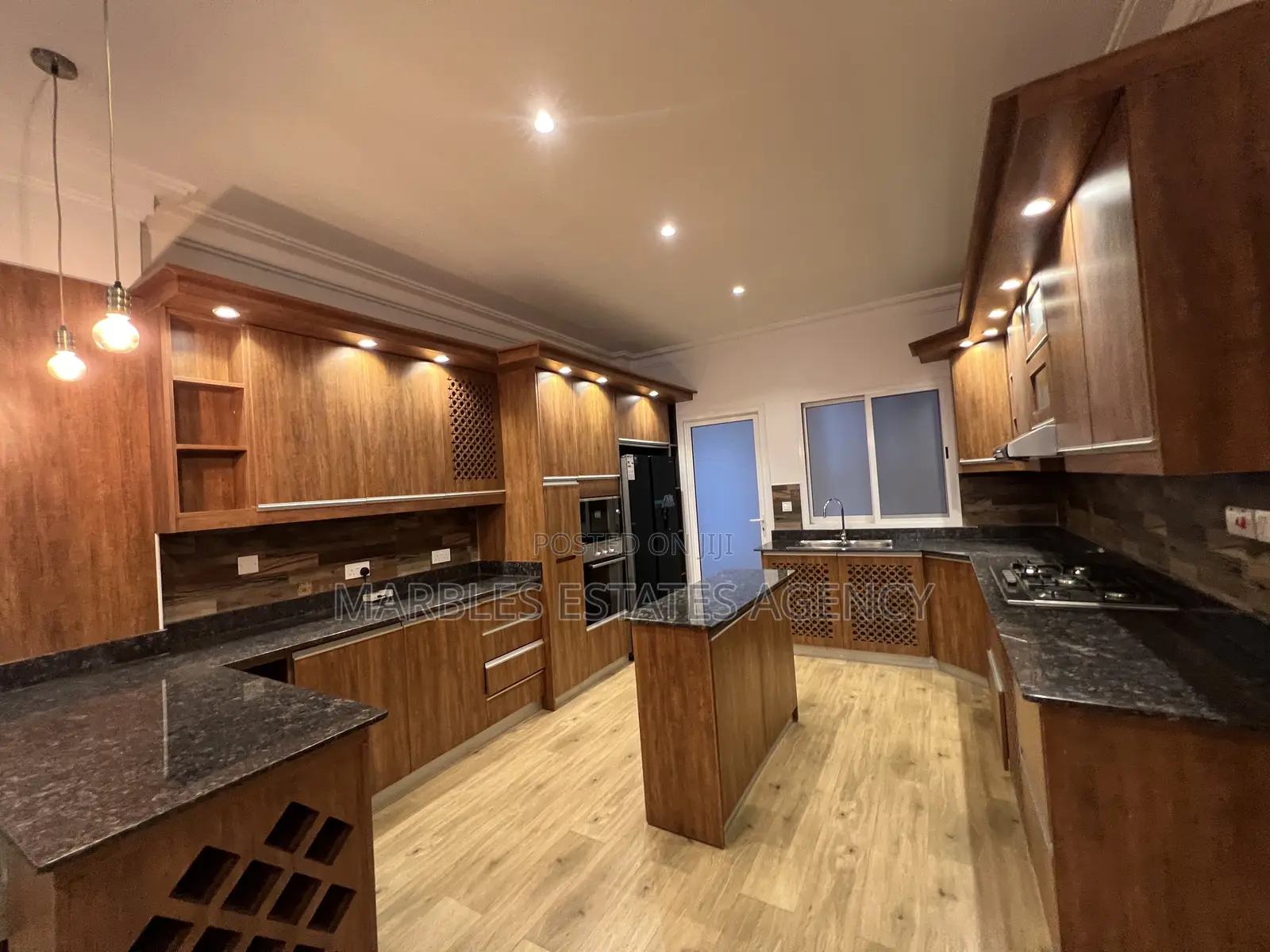 Furnished 4bdrm Apartment in Kololo, Central Division for rent