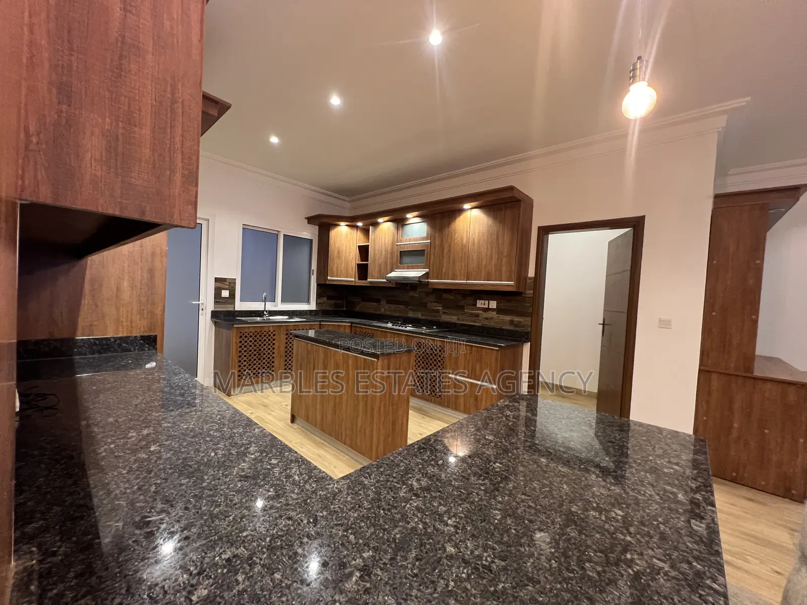 Furnished 4bdrm Apartment in Kololo, Central Division for rent