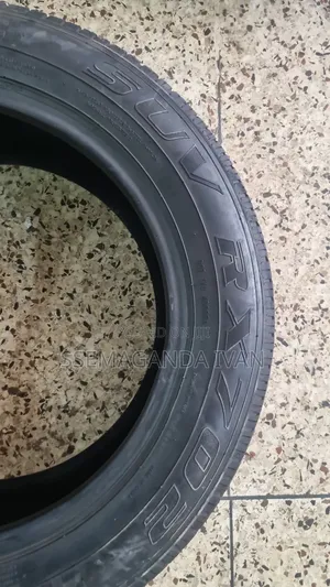 215/60r17 Good Used Tyre