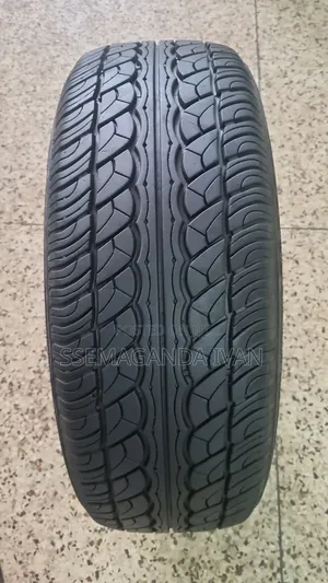 215/60r17 Good Used Tyre