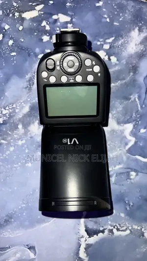 Godox V1 Flash With Round Head for Nikon