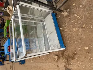 Ach / Displayed Counter / Glass / Phone Displat